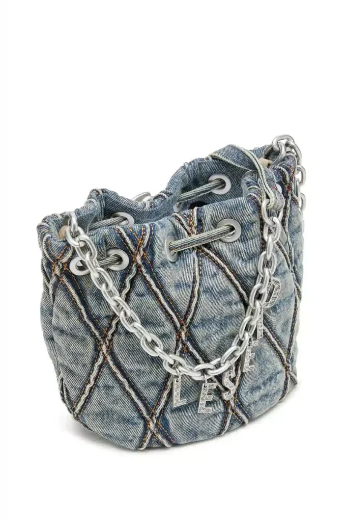 charm-d bucket s Charm-D S-Mini-Beuteltasche aus gestepptem Denim mit Argyle-Muster