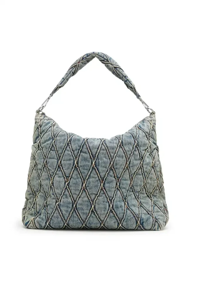 charm-d hobo Charm-D-Large Hobo aus gestepptem Denim mit Argyle-Muster