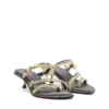 d-havanna kittie D-Havanna Kittie-Mules aus ausgefranstem Denim mit Kristallen d-havanna kittie D-Havanna Kittie-Mules aus ausgefranstem Denim mit Kristallen
