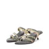 d-havanna kittie D-Havanna Kittie-Mules aus ausgefranstem Denim mit Kristallen d-havanna kittie D-Havanna Kittie-Mules aus ausgefranstem Denim mit Kristallen
