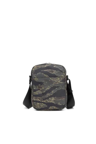 d-pack crossbody x Nächstgelegenes Geschäft finden