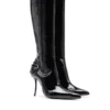 d-ten&half hb D-Ten&Half-Glossy kniehohe Stiefel mit geschwungenem Absatz d-ten&half hb D-Ten&Half-Glossy kniehohe Stiefel mit geschwungenem Absatz