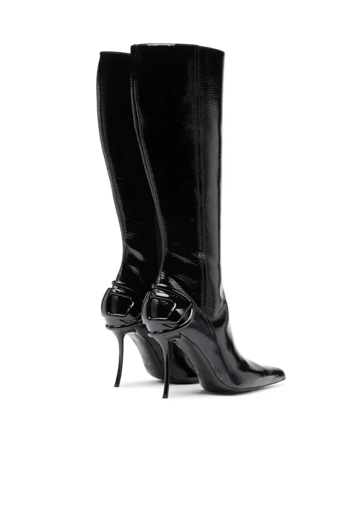 d-ten&half hb D-Ten&Half-Glossy kniehohe Stiefel mit geschwungenem Absatz d-ten&half hb D-Ten&Half-Glossy kniehohe Stiefel mit geschwungenem Absatz