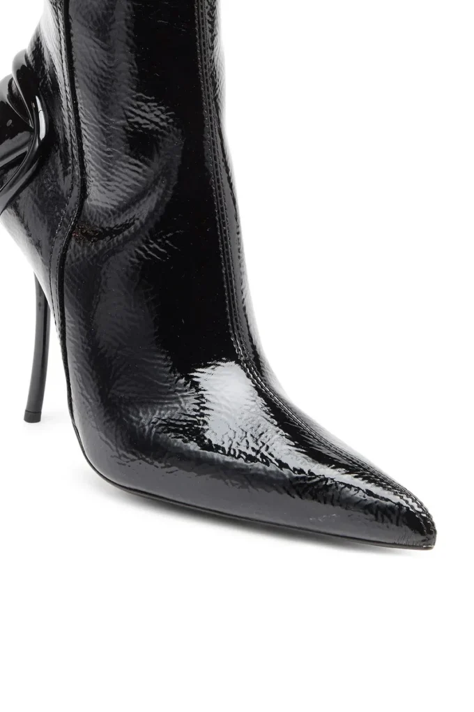 d-ten&half hb D-Ten&Half-Glossy kniehohe Stiefel mit geschwungenem Absatz d-ten&half hb D-Ten&Half-Glossy kniehohe Stiefel mit geschwungenem Absatz