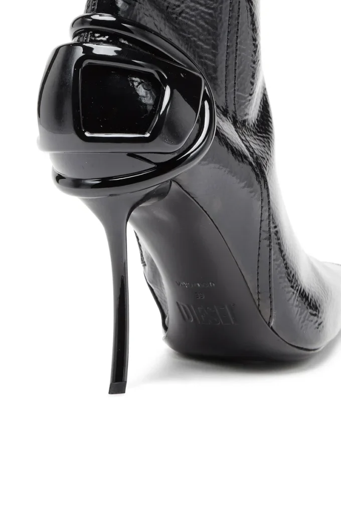 d-ten&half hb D-Ten&Half-Glossy kniehohe Stiefel mit geschwungenem Absatz d-ten&half hb D-Ten&Half-Glossy kniehohe Stiefel mit geschwungenem Absatz
