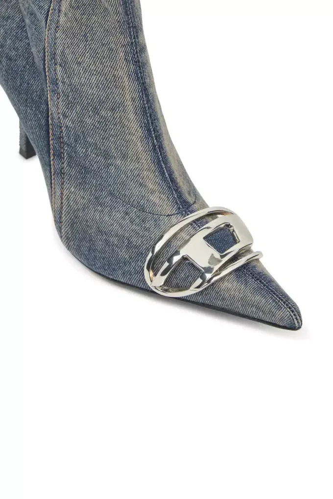 d-venus kb d D-Venus – Denim-Stiefel mit Logo-Plakette d-venus kb d D-Venus – Denim-Stiefel mit Logo-Plakette