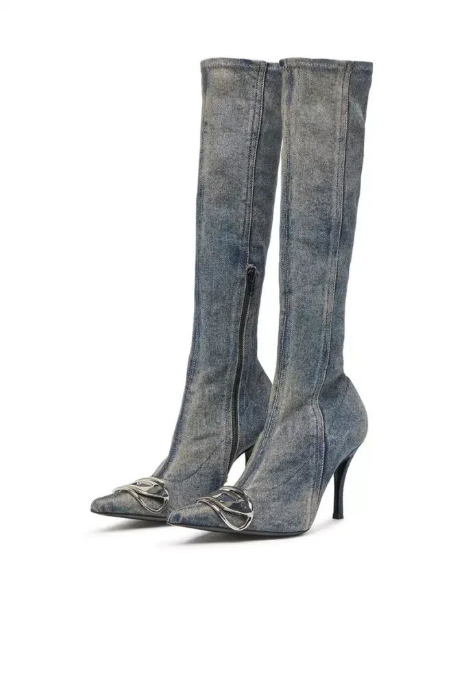 d-venus kb d D-Venus – Denim-Stiefel mit Logo-Plakette d-venus kb d D-Venus – Denim-Stiefel mit Logo-Plakette