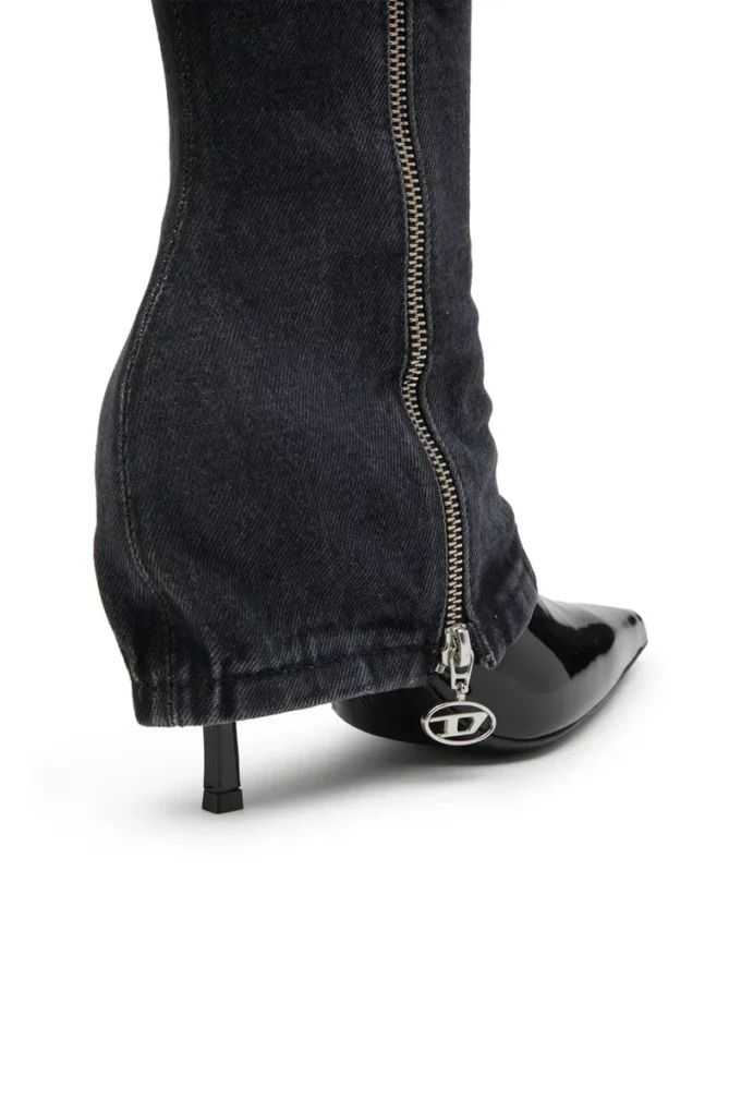 d-venus Twisted Boot D-Venus-Stiletto-Kniehohe Stiefel mit Jeans-Trompe-l’oeil-Effekt