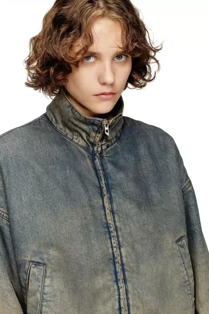 de-flower-s Jacke mit Reißverschluss aus fließendem Denim in verschiedenen Farbtönen