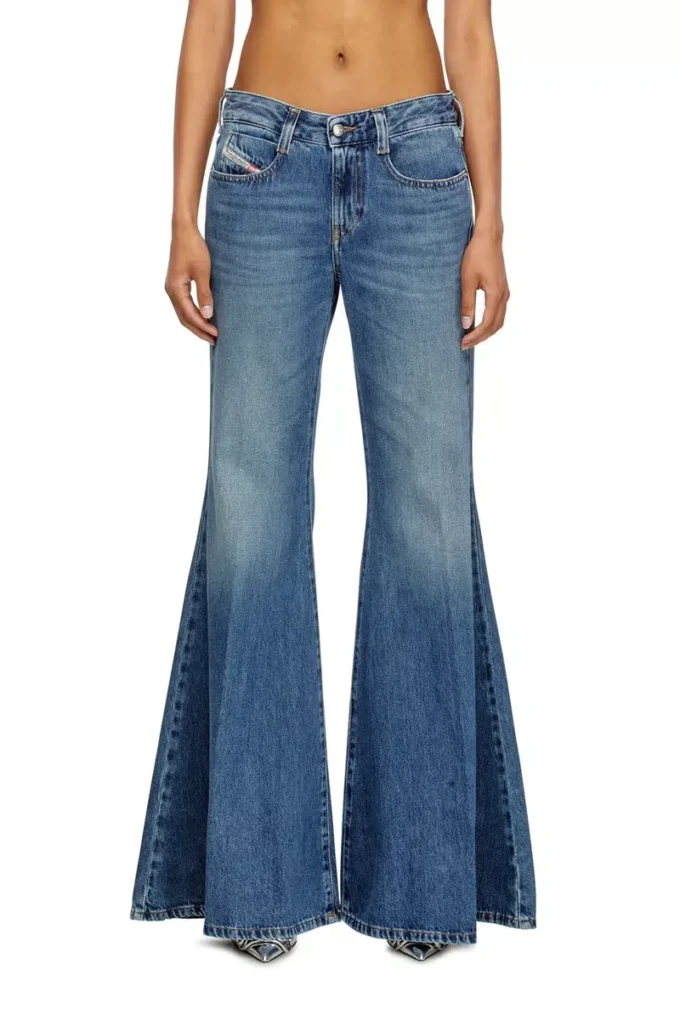 Flare-Jeans 1970 d-bleess 09m56 Nächstgelegenes Geschäft finden