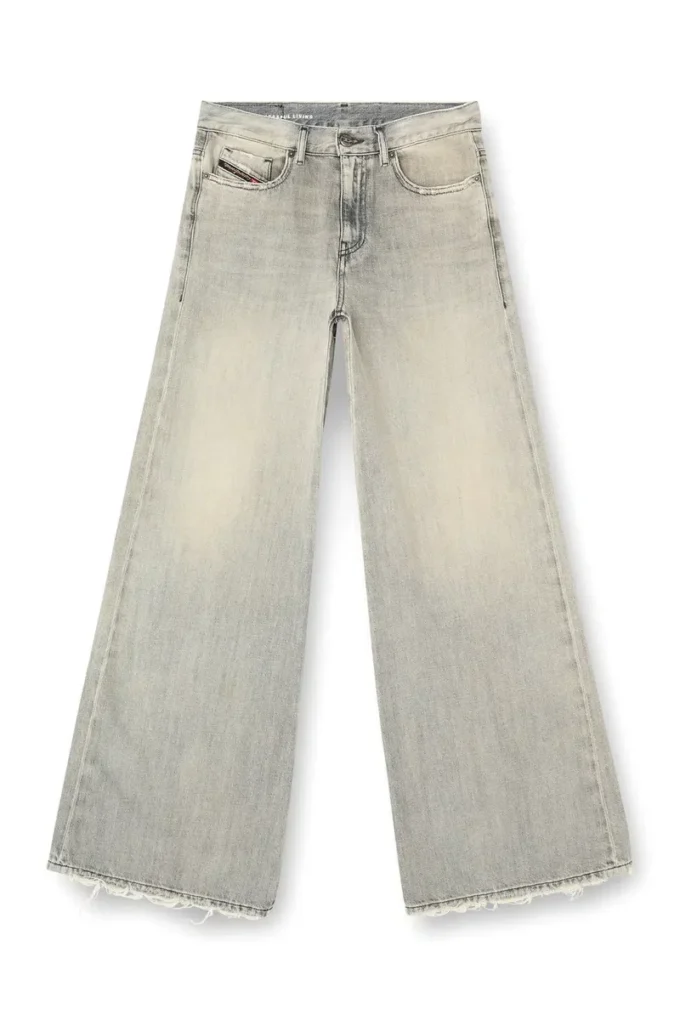 Flare-Jeans 1978 d-akemi 068ru Nächstgelegenes Geschäft finden