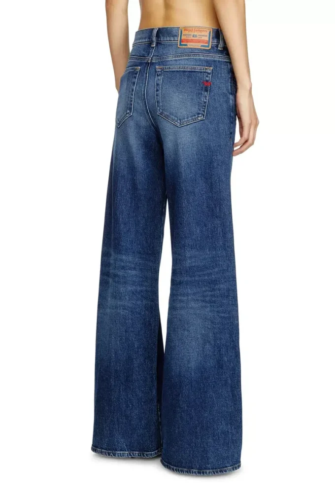Flare-Jeans 1978 D-Akemi 09L21 Nächstgelegenes Geschäft finden Flare-Jeans 1978 D-Akemi 09L21 Nächstgelegenes Geschäft finden