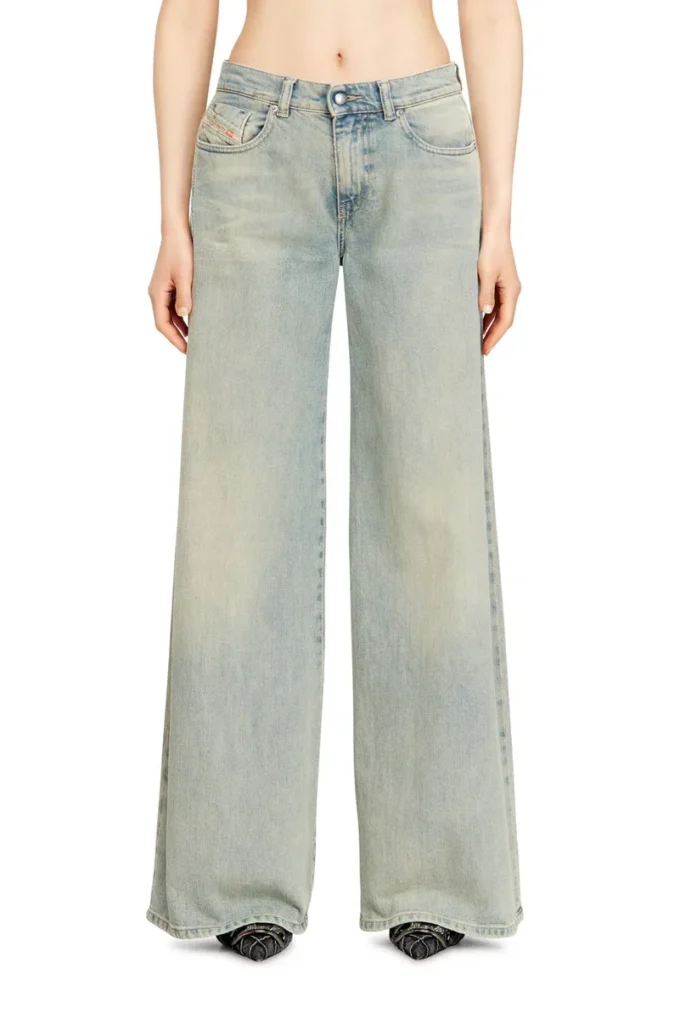 Flare-Jeans 1978 D-Akemi 09N33 Nächstgelegenes Geschäft finden Flare-Jeans 1978 D-Akemi 09N33 Nächstgelegenes Geschäft finden