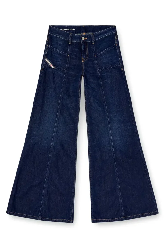 Flare-Jeans d-akii 068ra Nächstgelegenes Geschäft finden