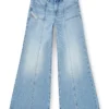 Flare-Jeans D-Akii 0clba Nächstgelegenes Geschäft finden