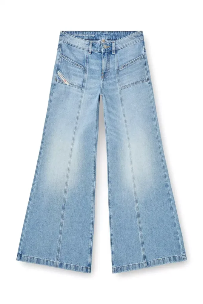 Flare-Jeans D-Akii 0clba Nächstgelegenes Geschäft finden