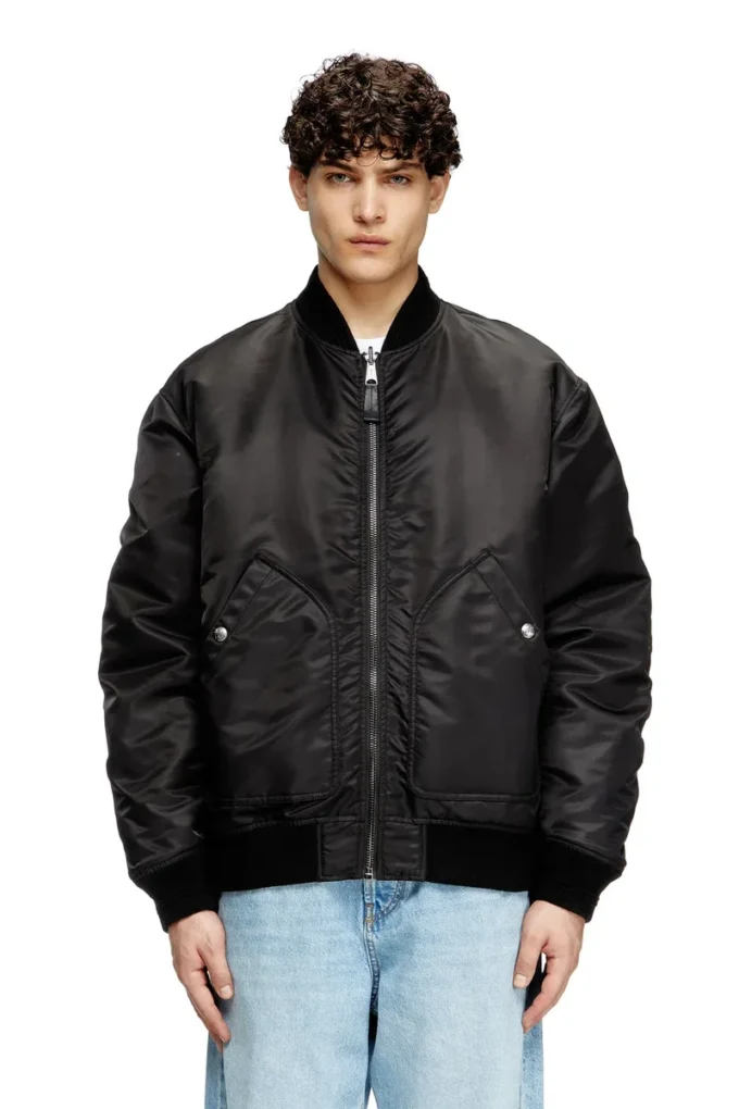 j-held Bomberjacke aus wattiertem Nylon mit ovalem D