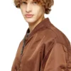 j-held Bomberjacke aus wattiertem Nylon mit ovalem D j-held Bomberjacke aus wattiertem Nylon mit ovalem D
