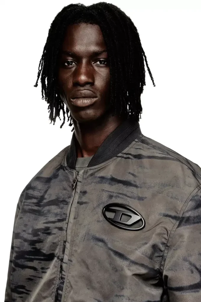 j-kepes-dlbz Gesteppte Bomberjacke aus bedrucktem Satin