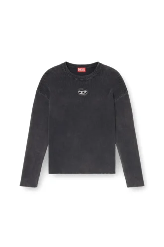 k-darren-d Ausgeschnittener Pullover mit Rippstrick und ovaler D-Plakette