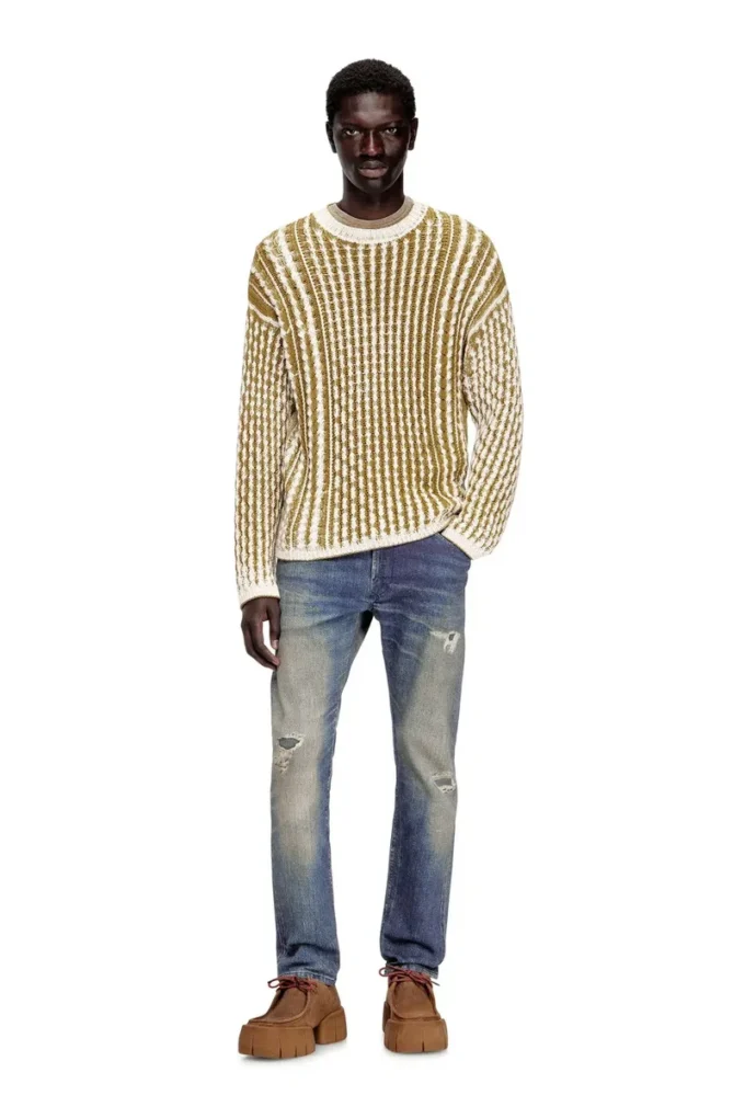k-moise Pullover mit Zopfmuster und umgekehrtem Aufdruck