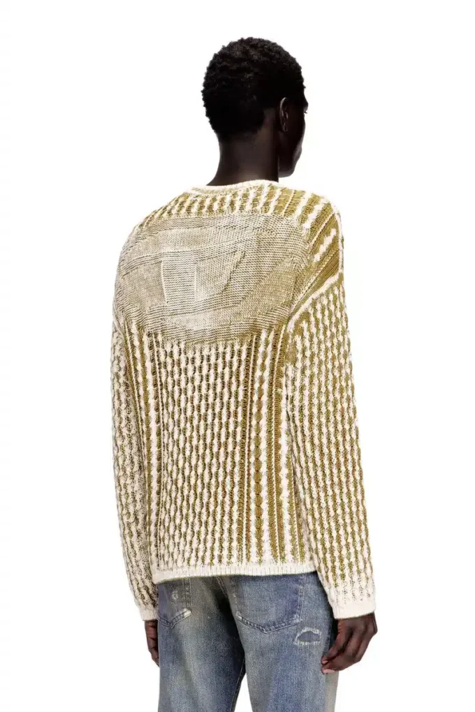 k-moise Pullover mit Zopfmuster und umgekehrtem Aufdruck