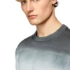 k-nevil Pullover mit Dégradé-Muster und übergroßem Logo