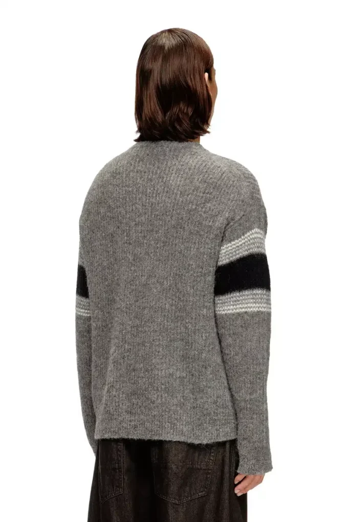 k-soren Gestreifter Pullover aus Alpaka-Mischung k-soren Gestreifter Pullover aus Alpaka-Mischung