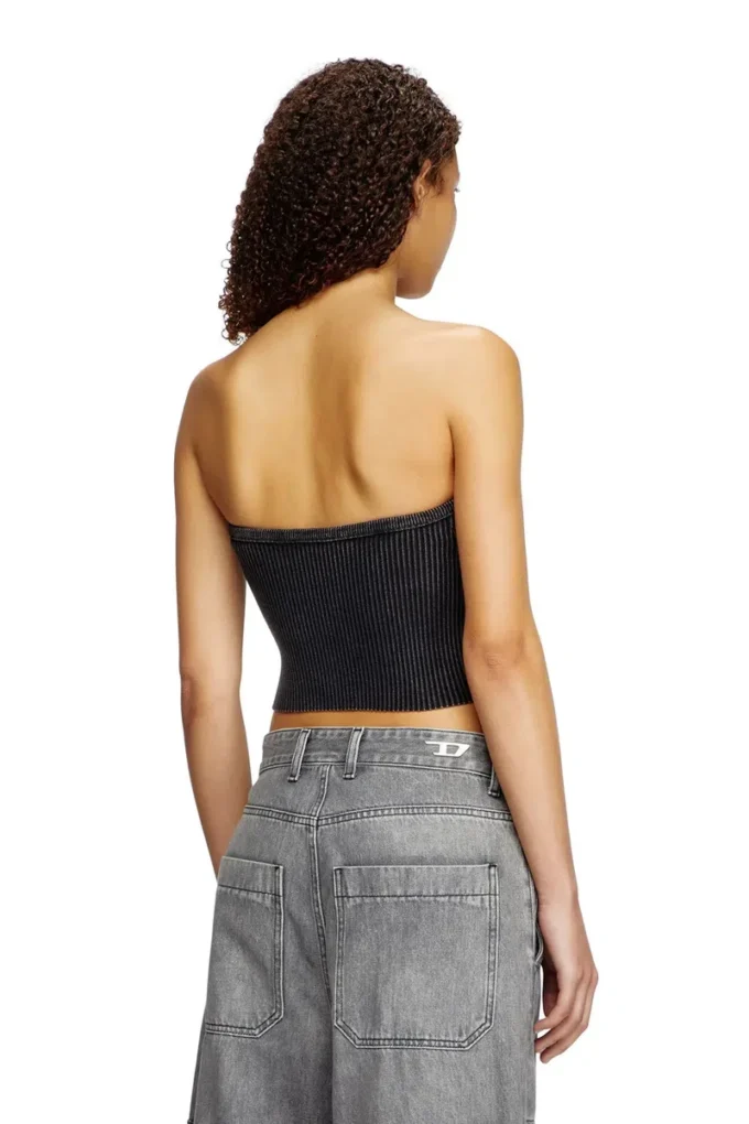 m-clarksvillex-c Strick-Top mit Cut-Out-Logo m-clarksvillex-c Strick-Top mit Cut-Out-Logo