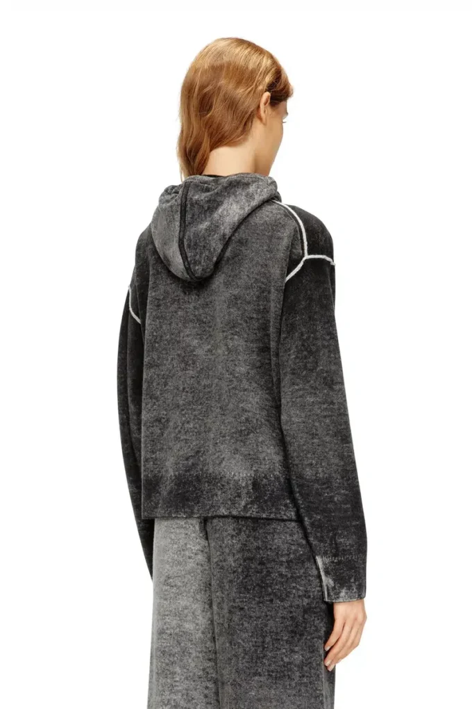 m-hermine Strickjacke mit Kapuze und Reverse-Print aus Wolle