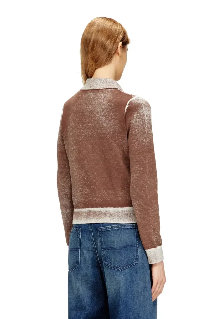 m-loren Strickjacke mit verblasstem Rückseitendruck