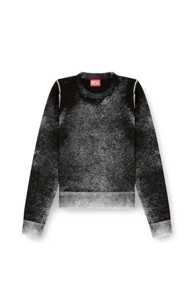 m-lovre Pullover mit verblasstem Rückdruck