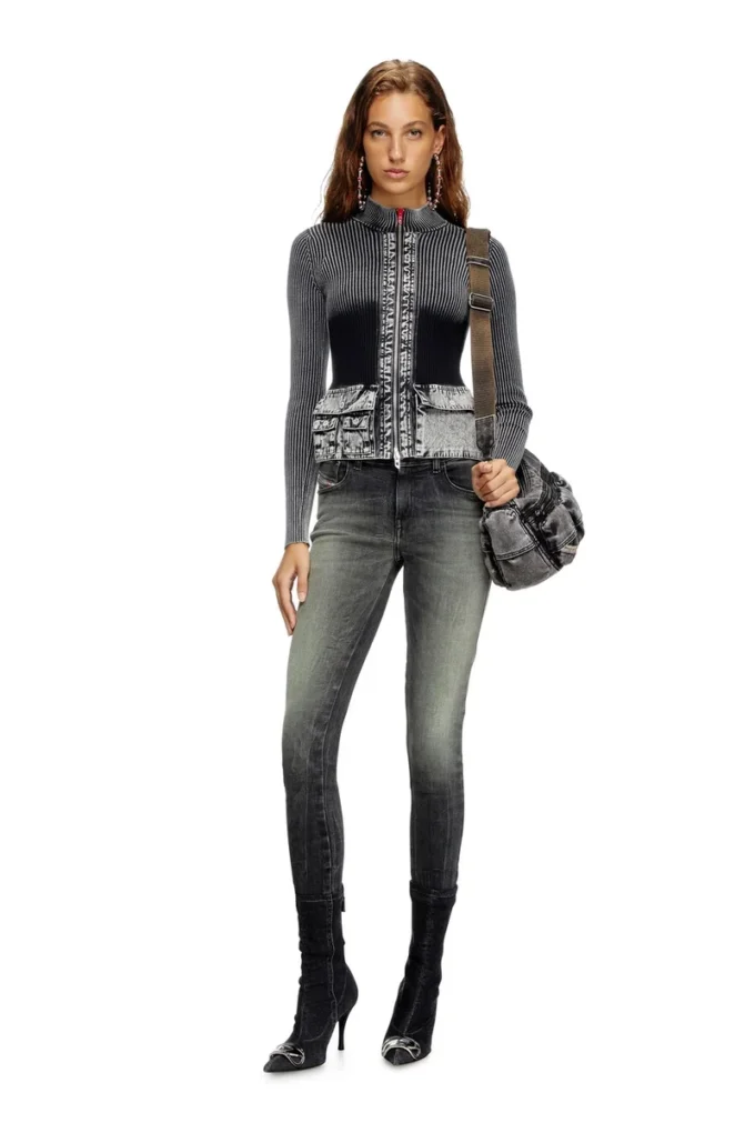 m-melissa Strickjacke mit Reißverschluss und Cargo-Taschen aus Denim
