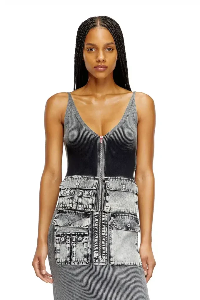 m-melly Strick-Tanktop mit Denim-Cargotaschen m-melly Strick-Tanktop mit Denim-Cargotaschen