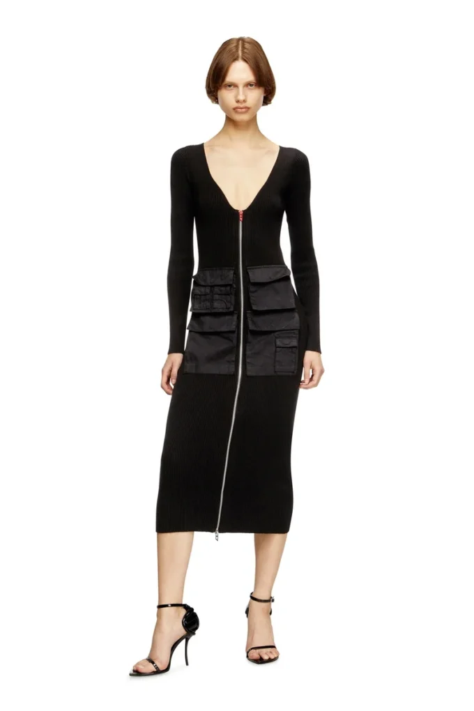 m-melti-ls Geripptes Midikleid mit Cargotaschen
