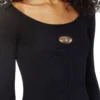 m-vera Schulterfreies Kleid aus geripptem Strick