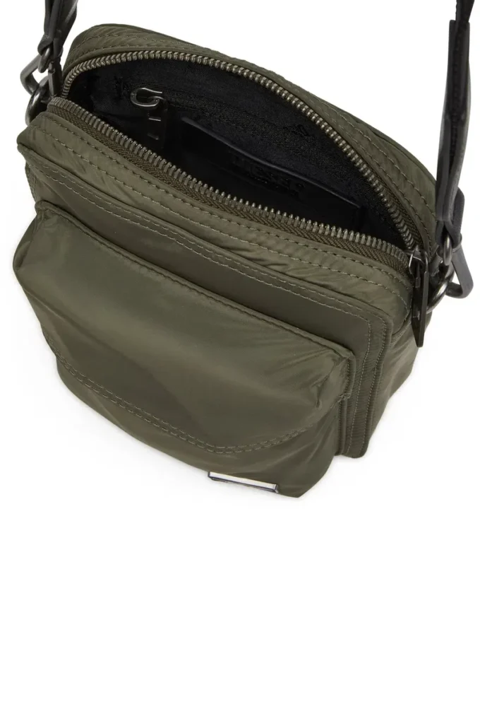 multi-pkts crossbody x Multi-Pkts-Umhängetasche in praktischer Ausführung