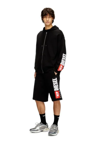 p-crow-div Fleece-Shorts mit großem Logo-Aufnäher
