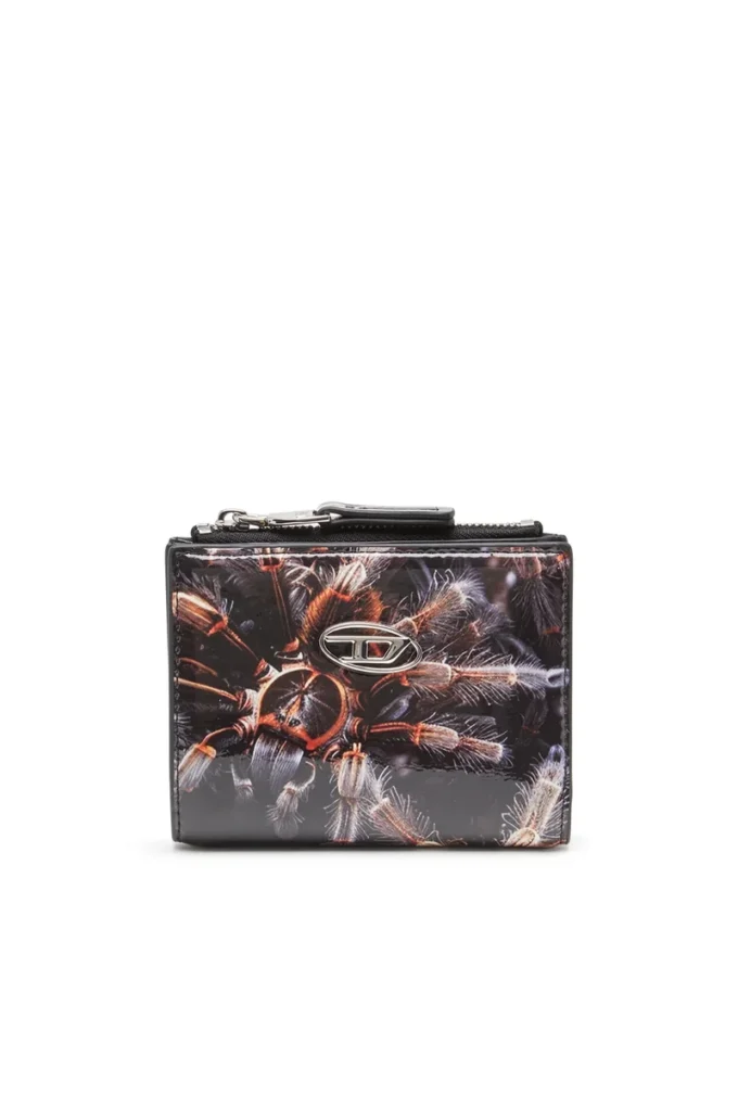 play bi-fold zip ii Kleine Geldbörse aus bedrucktem, glänzendem PU play bi-fold zip ii Kleine Geldbörse aus bedrucktem, glänzendem PU