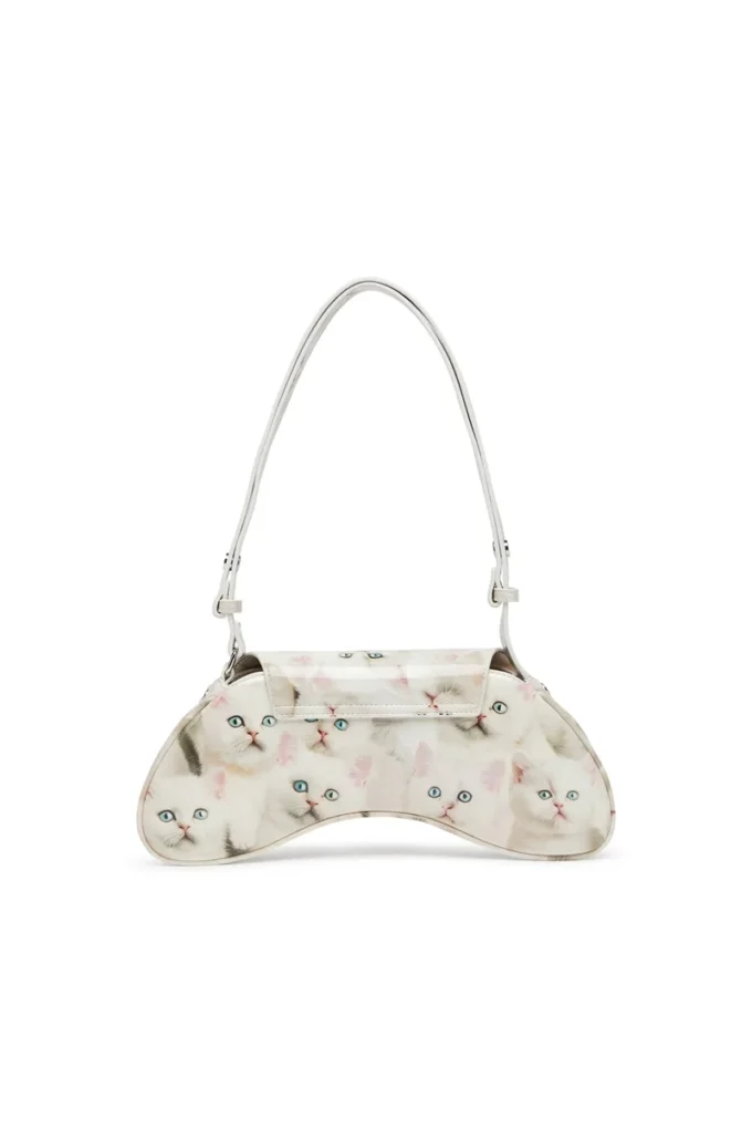 play crossbody Play-Umhängetasche aus bedrucktem, glänzendem PU play crossbody Play-Umhängetasche aus bedrucktem, glänzendem PU
