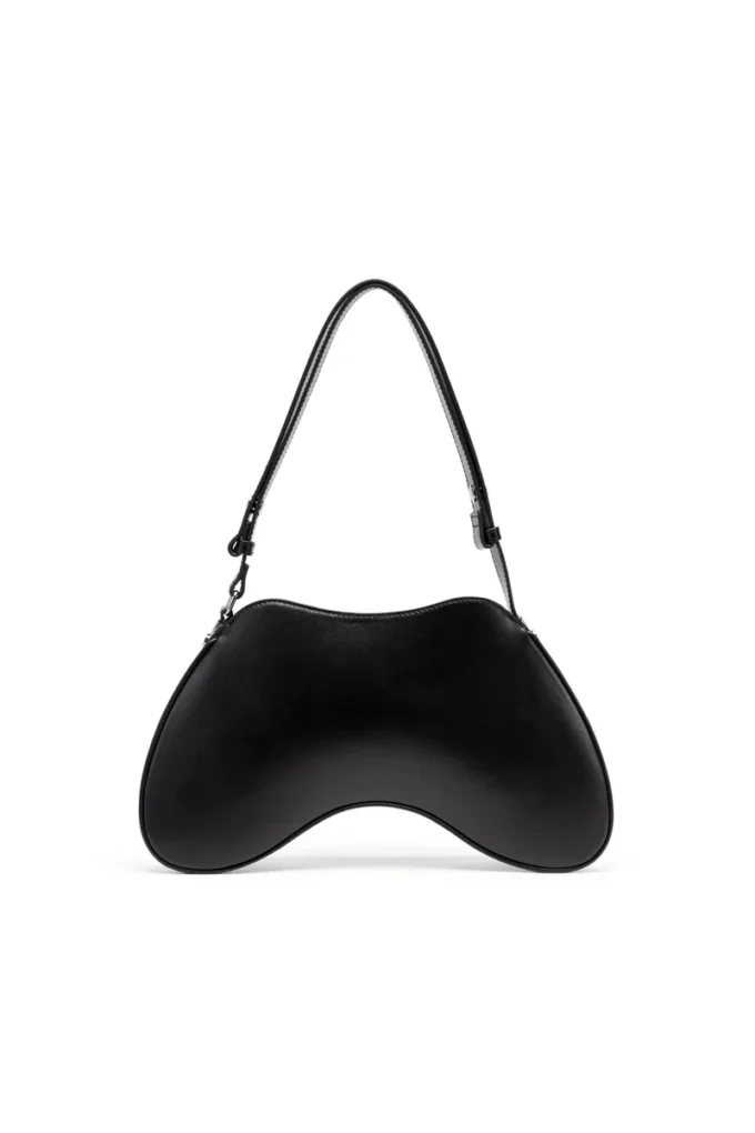 play shoulder Play-Schultertasche aus halbglänzendem Leder
