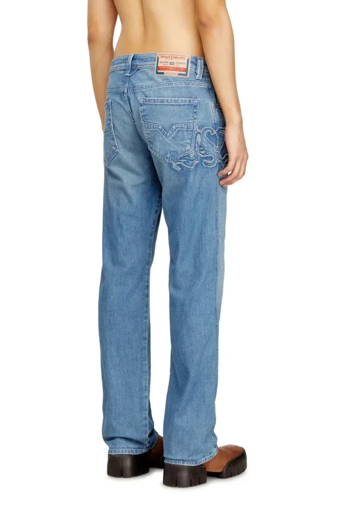 Regular Jeans 1985 Larkee 09Q18 Nächstgelegenes Geschäft finden