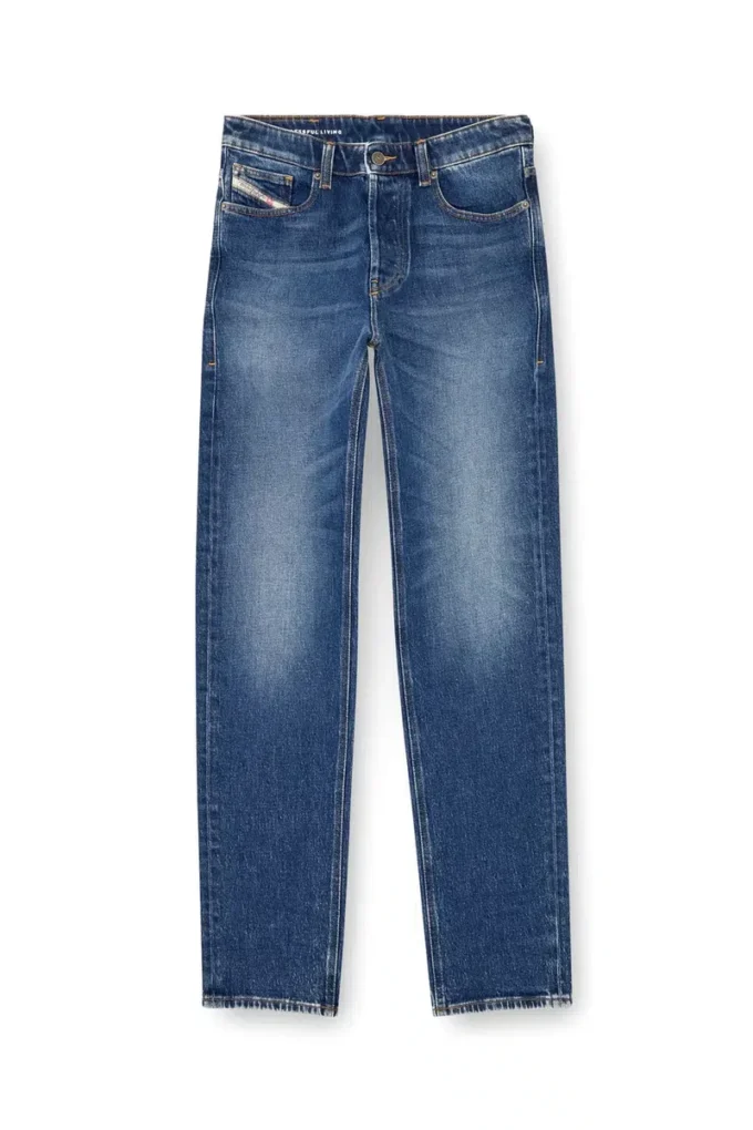 Regular Jeans 1988 d-ark 09l21 Nächstgelegenes Geschäft finden