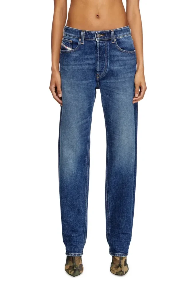 Regular Jeans 1988 d-ark 09l21 Nächstgelegenes Geschäft finden