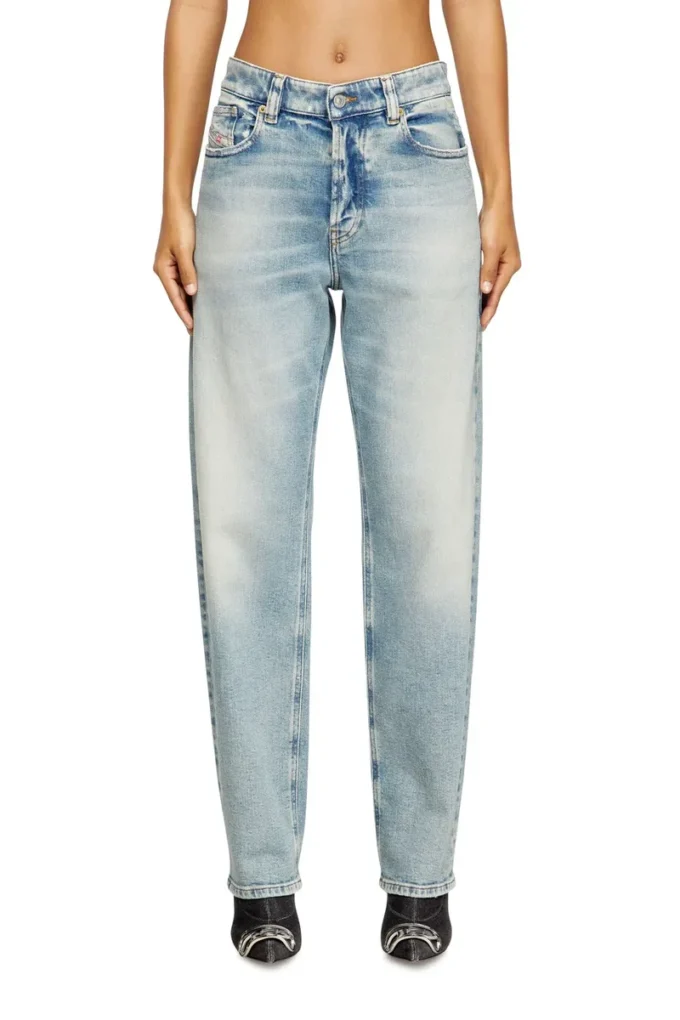 Regular Jeans 1988 D-Ark 09M21 Nächstgelegenes Geschäft finden