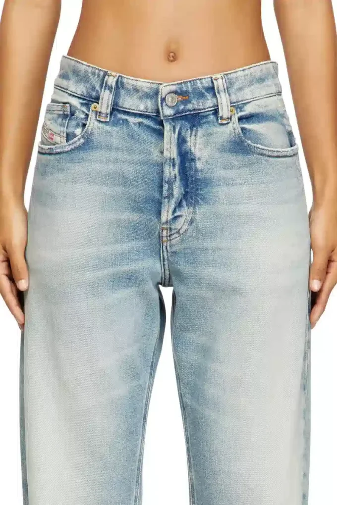 Regular Jeans 1988 D-Ark 09M21 Nächstgelegenes Geschäft finden
