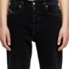 Regular Jeans 1988 D-Ark 09M69 Nächstgelegenes Geschäft finden