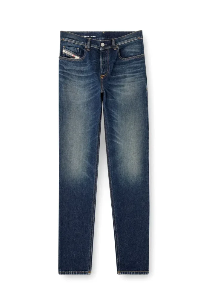Regular Jeans 2023 D-Finitive 09m10 Nächstgelegenes Geschäft finden