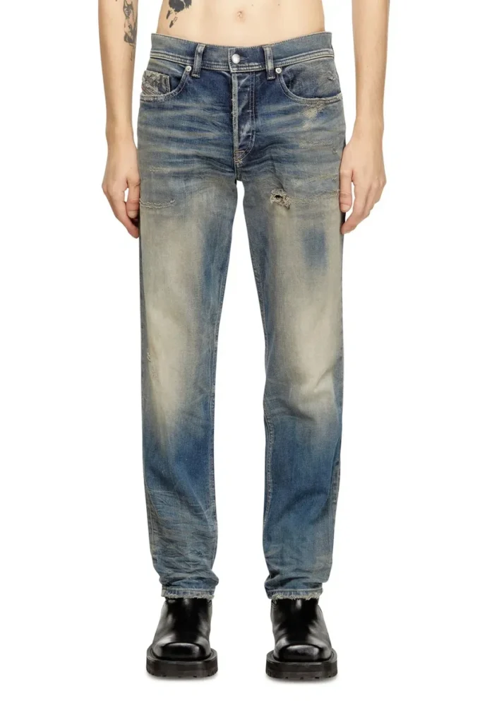 Regular Jeans 2023 D-Finitive 09m18 Nächstgelegenes Geschäft finden