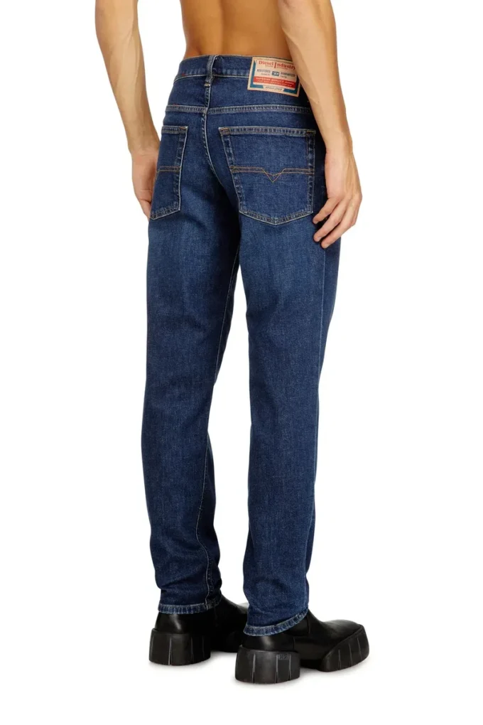 Regular Jeans 2023 d-finitive 0adbg Nächstgelegenes Geschäft finden